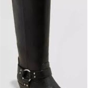 New Universal Thread Women's
Oakley Harness Boots with Memory Foam Insole